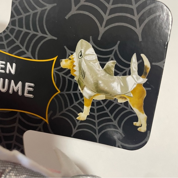Shark 🦈 silvery Small Dog NWT Costume - Picture 1 of 6